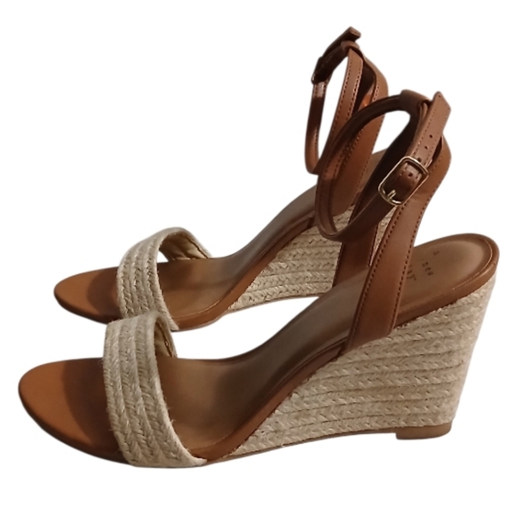 a new day | Tan and Cream Rattan Woven Wedge Ankle Strap Sandals Size 10 - Picture 4 of 6